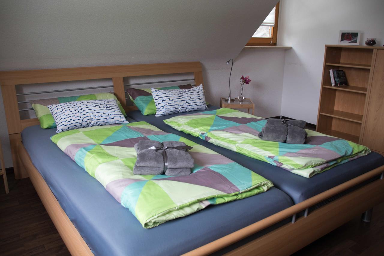 Ferienwohnung Weiher - Naehe Nuernberg / Messe Schwanstetten 객실 사진